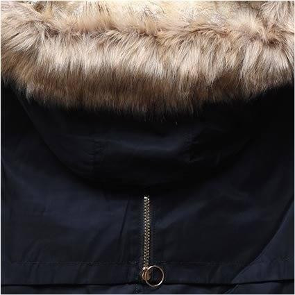 Tmavě modrá zimní parka s plyšovou podšívkou