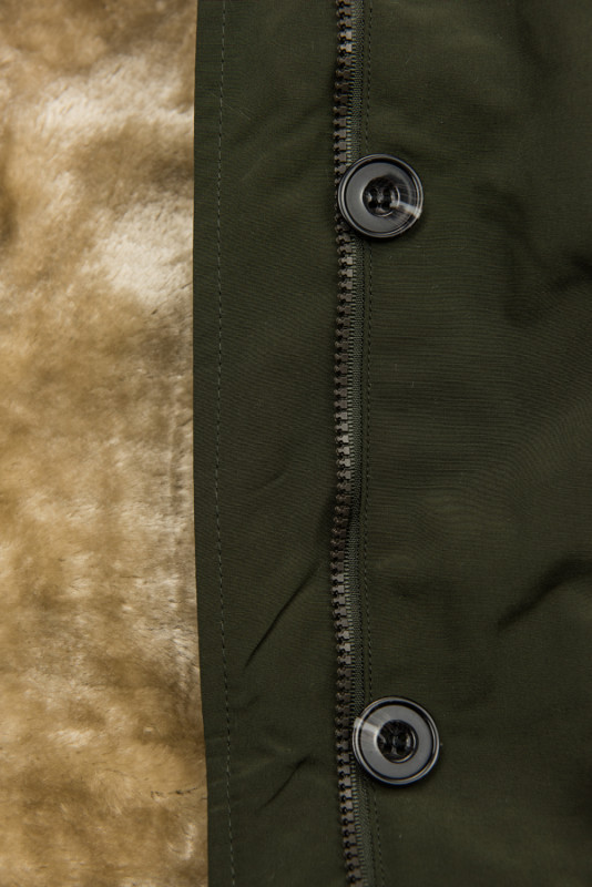 Khaki parka na podzim/zimu s odnímatelným futrem