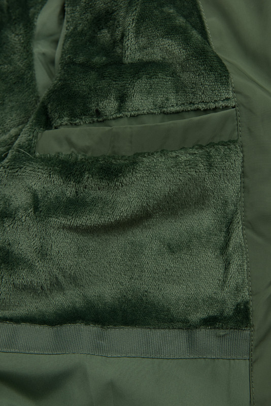 Zelená prodloužená zimní bunda s kožešinou