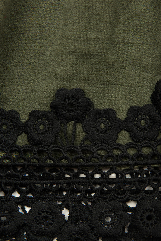 Army zelené krátké šaty s krajkou