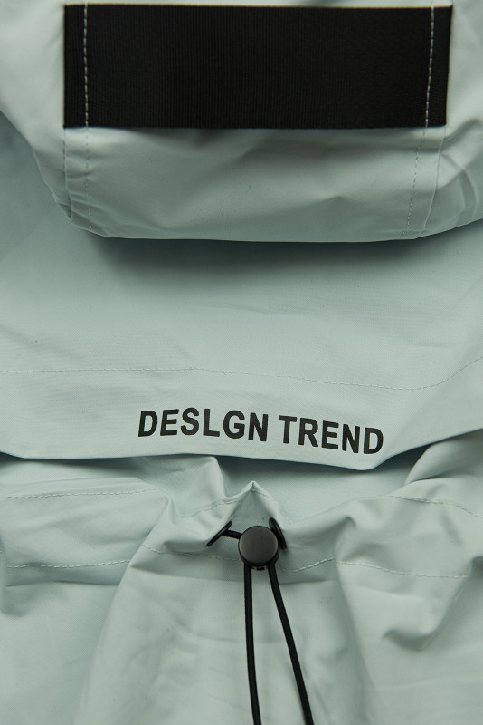 Mátově zelená jarní parka s vysokým límcem