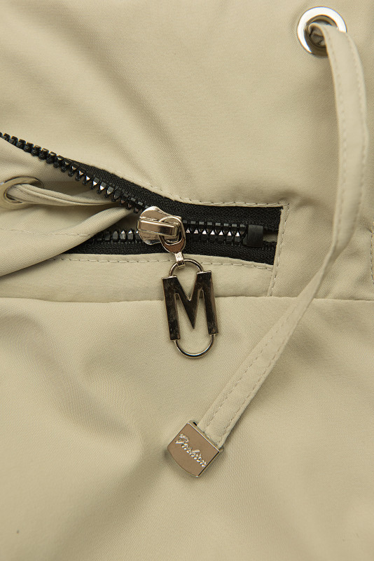 Béžová parka s odepínatelnou kapucí