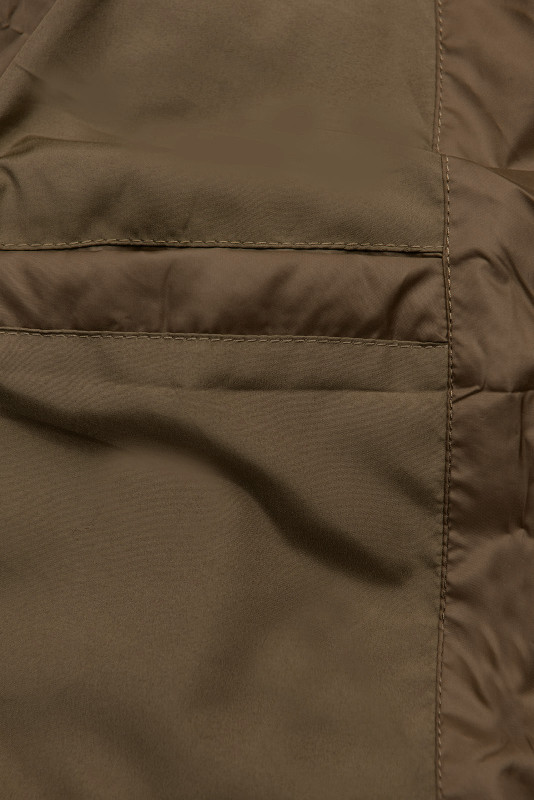 Hnědá prošívaná vesta s kapucí