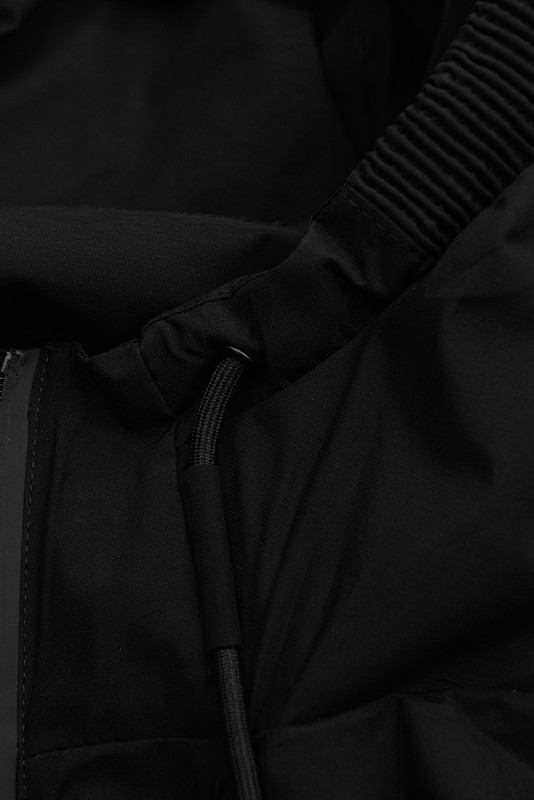 Černá jarní parka s dvoucestným zipem