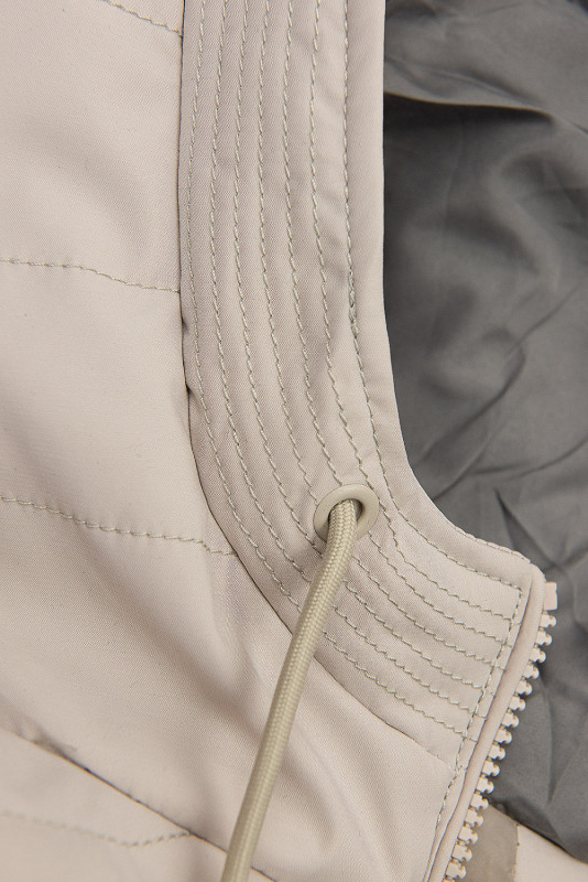 Béžová prošívaná vesta