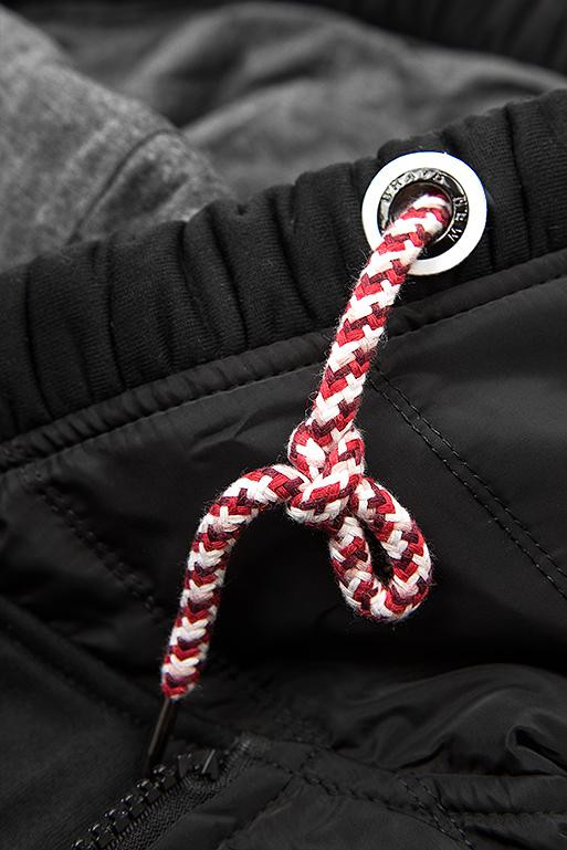 Černá sportovní mikina