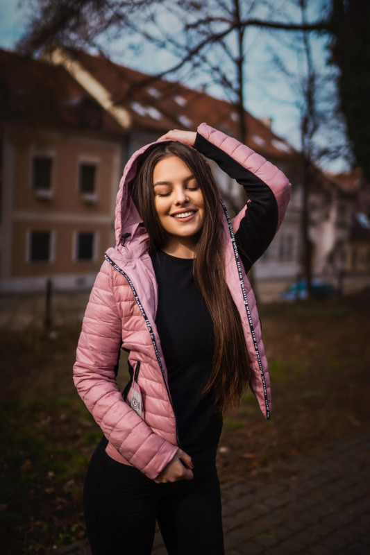 Šedomodrá sportovní oboustranná bunda