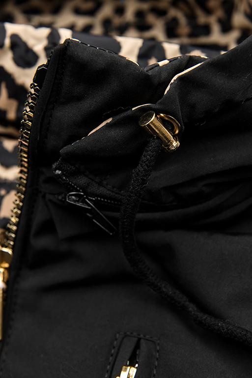 Černá oboustranná parka s leopardím vzorem