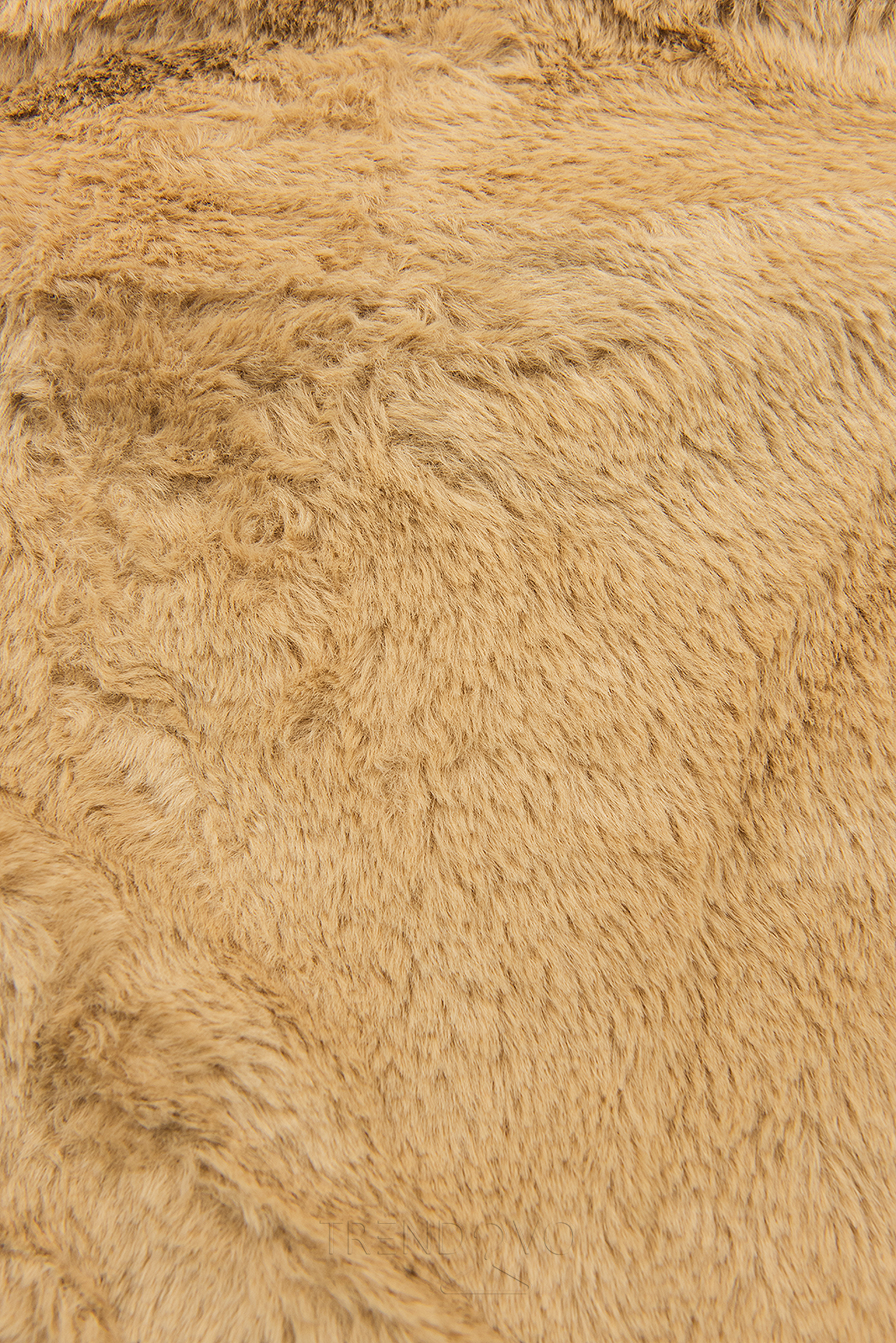 Camel hnědá zimní parka s umělou kožešinou