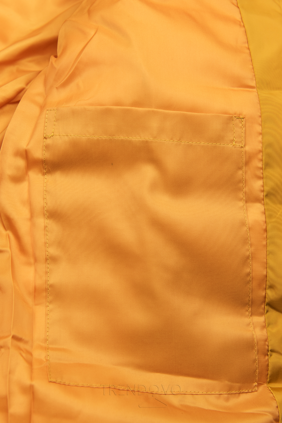 Šafránově žlutá prošívaná zimní bunda