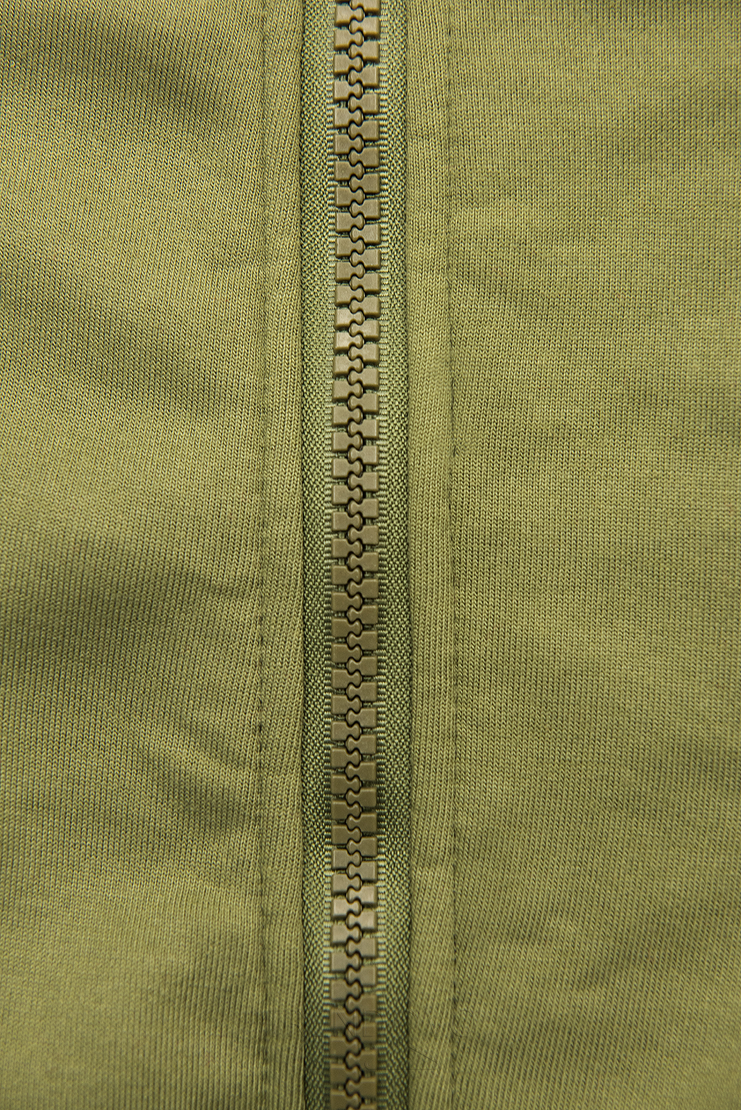 Khaki mikina se vzorovanou kapucí