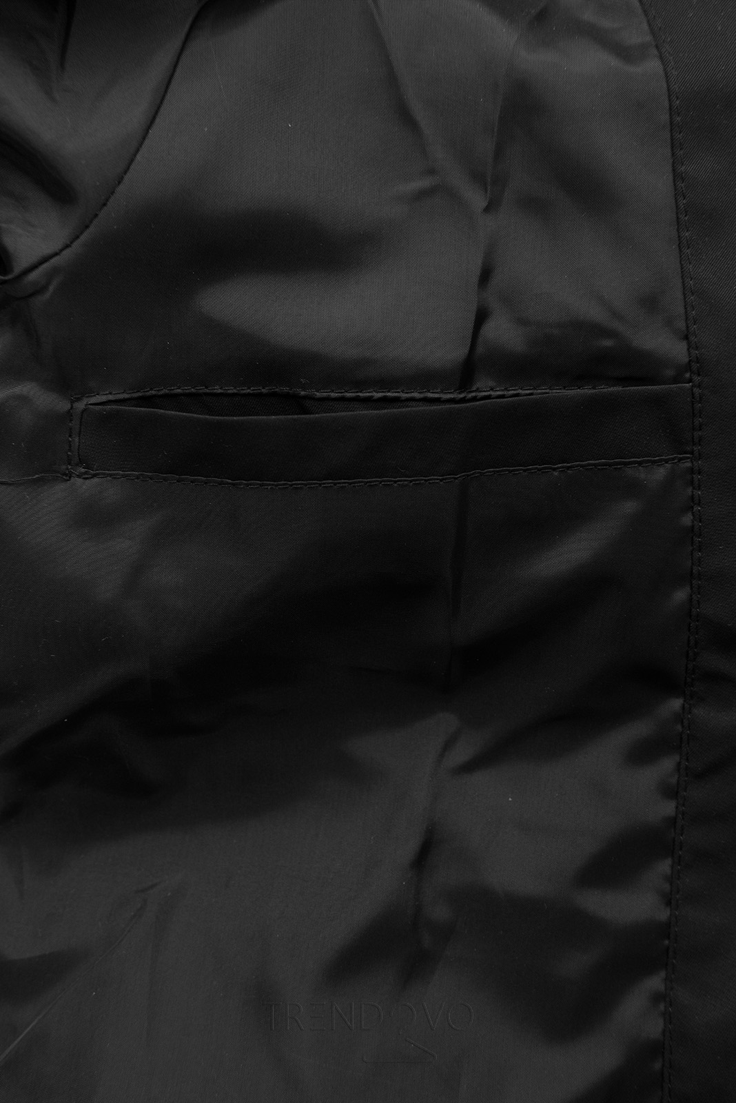 Přechodný plášť s páskem černý