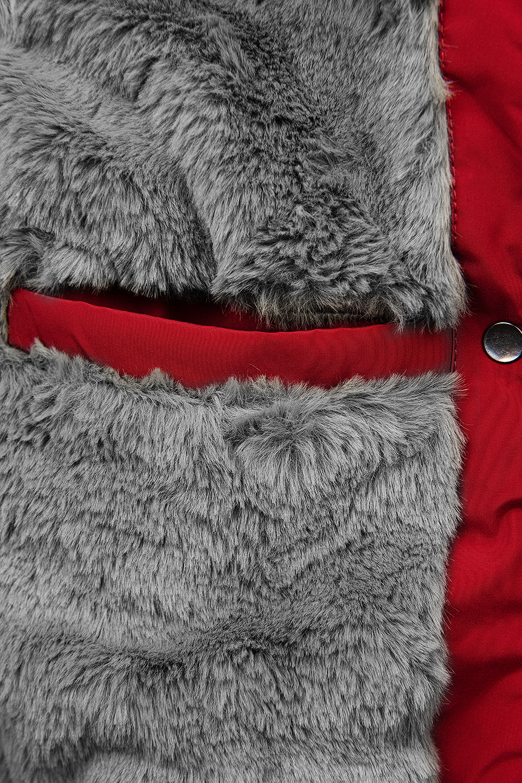 Červená prošívaná zimní bunda s plyšem