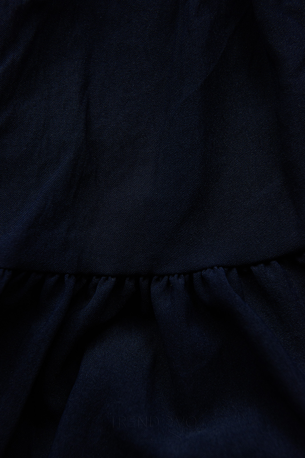 Tmavě modré midi letní šaty s páskem