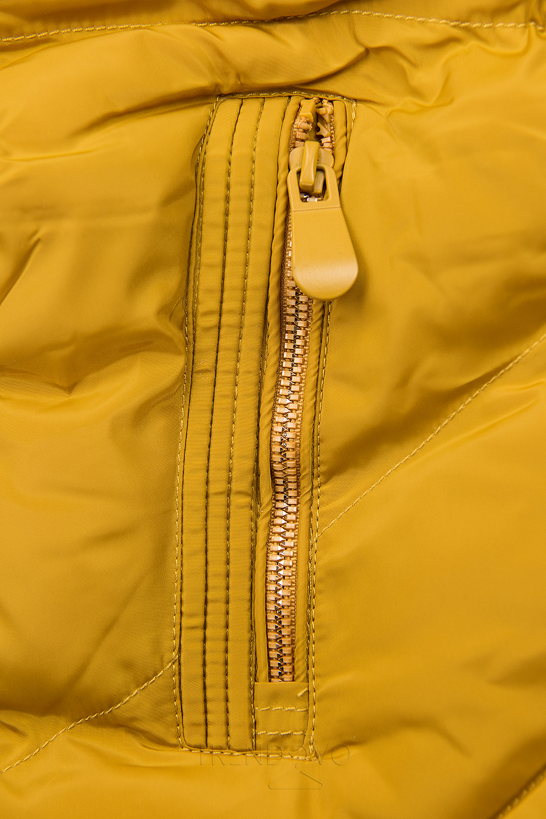 Prošívaná přechodná bunda žlutá