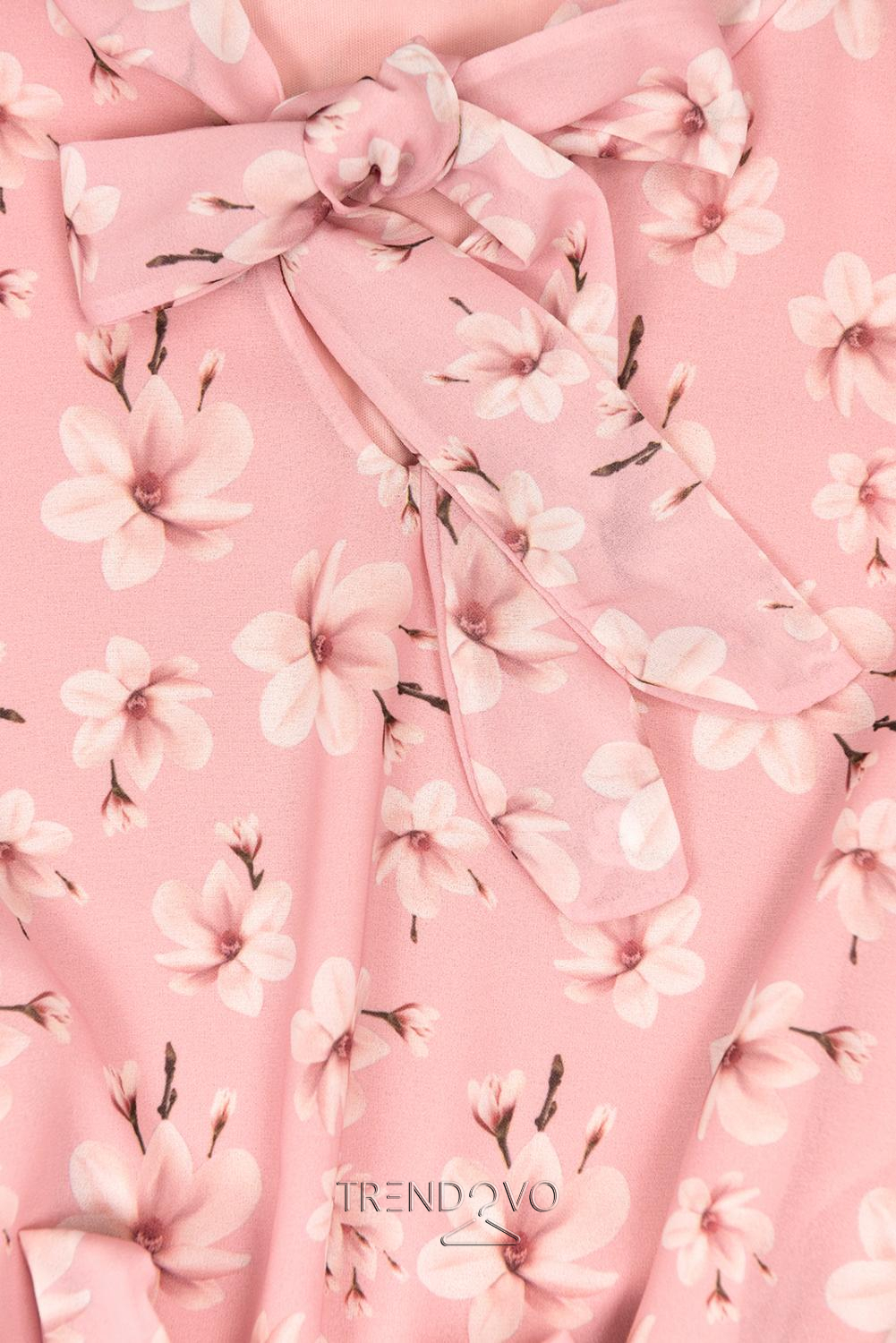 Růžové letní květinové šaty