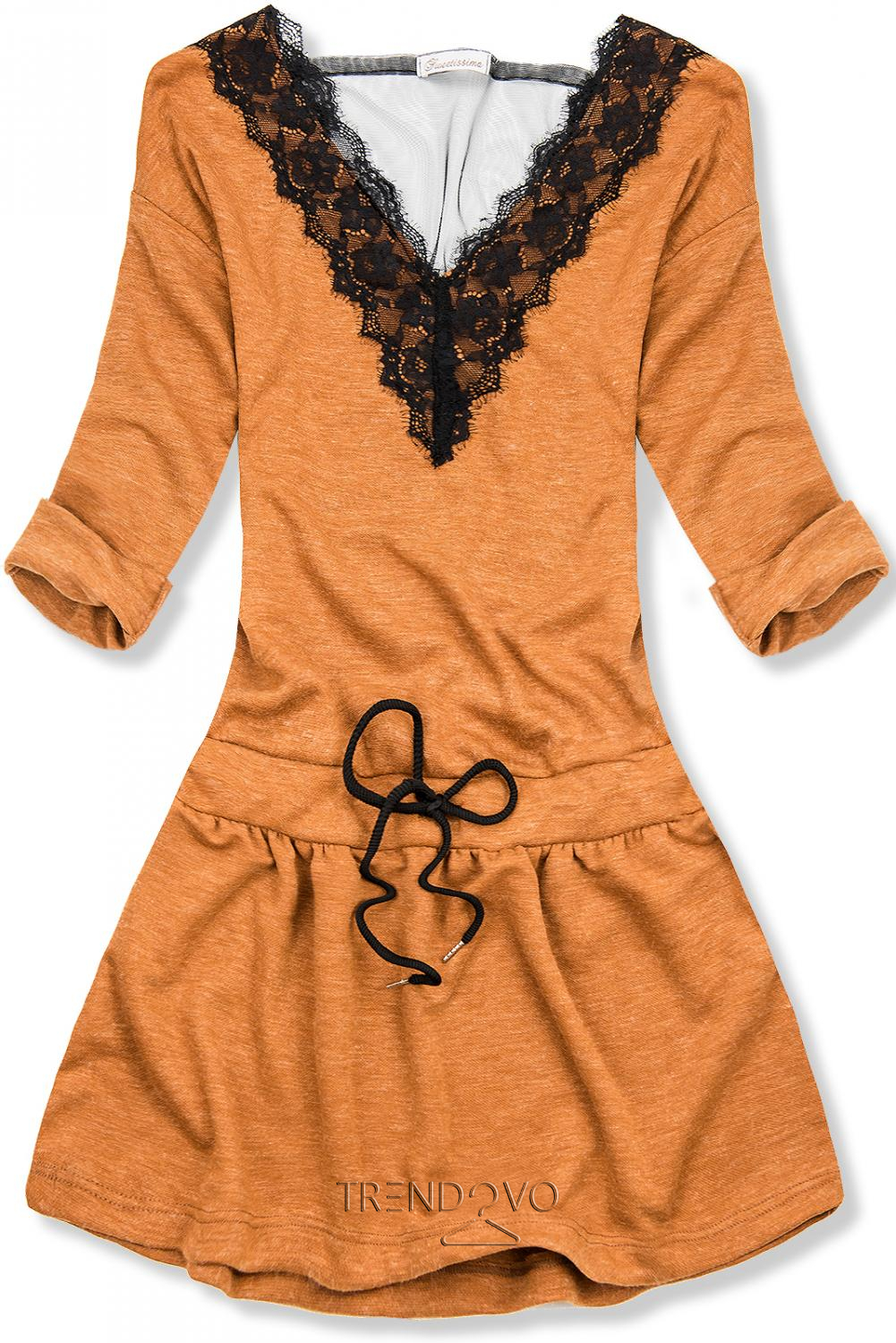 Oranžové krátké šaty s krajkou