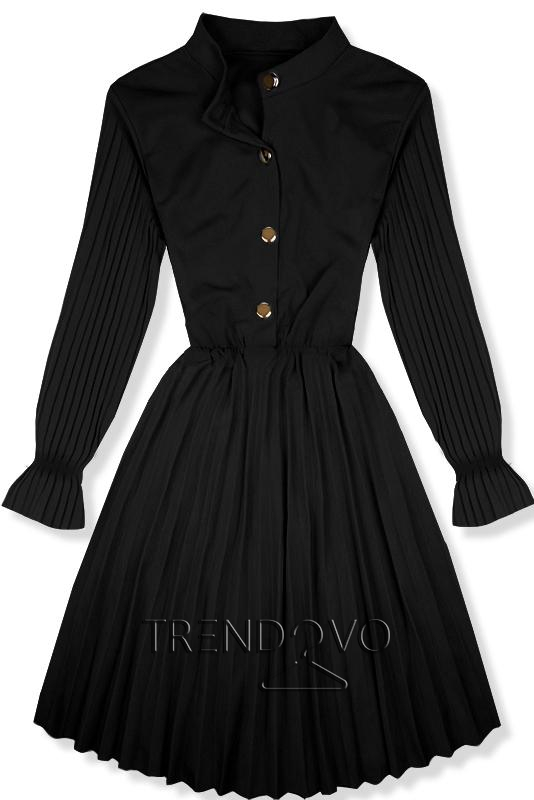 Černé plisované šaty
