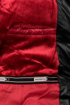 Červeno-černá bunda s kontrastním lemováním