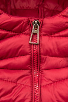 Tmavě červená bunda s elastickým pasem