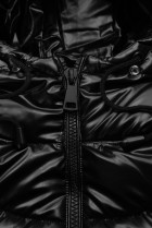 Černá zimní bunda v prošívaném vzhledu
