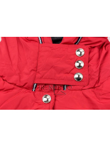 Červená prošívaná bunda s kapucí