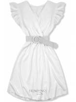 Bílé šaty s páskem