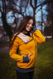 Šedá mikina se šikmým zipem