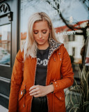Hnědá oboustranná parka s leopardím vzorem