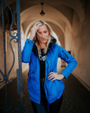 Modro-černá oboustranná krátká parka
